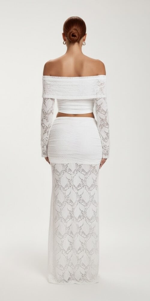 WHITE FULL SLEEVE AND LOND SKIRT SEE THROUGH LACE BEACH - Image 4